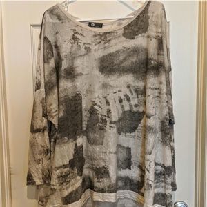 Artsy Top